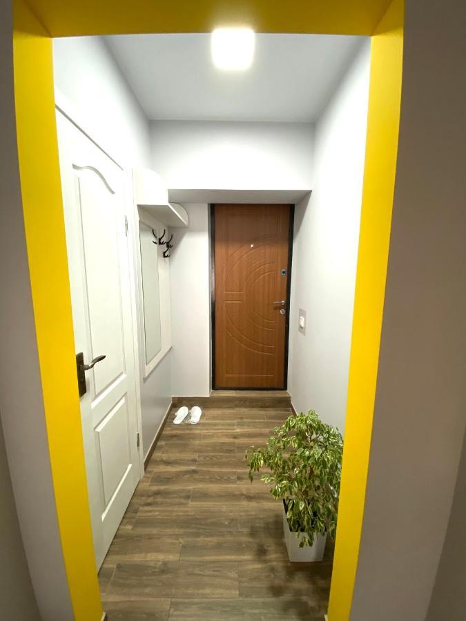 Belvederska Apartment 2 イヴァーノ＝フランキーウシク エクステリア 写真