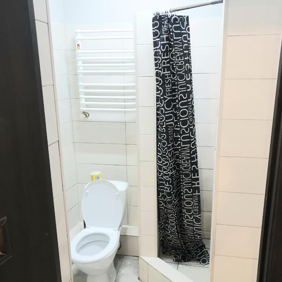 Belvederska Apartment 2 イヴァーノ＝フランキーウシク エクステリア 写真